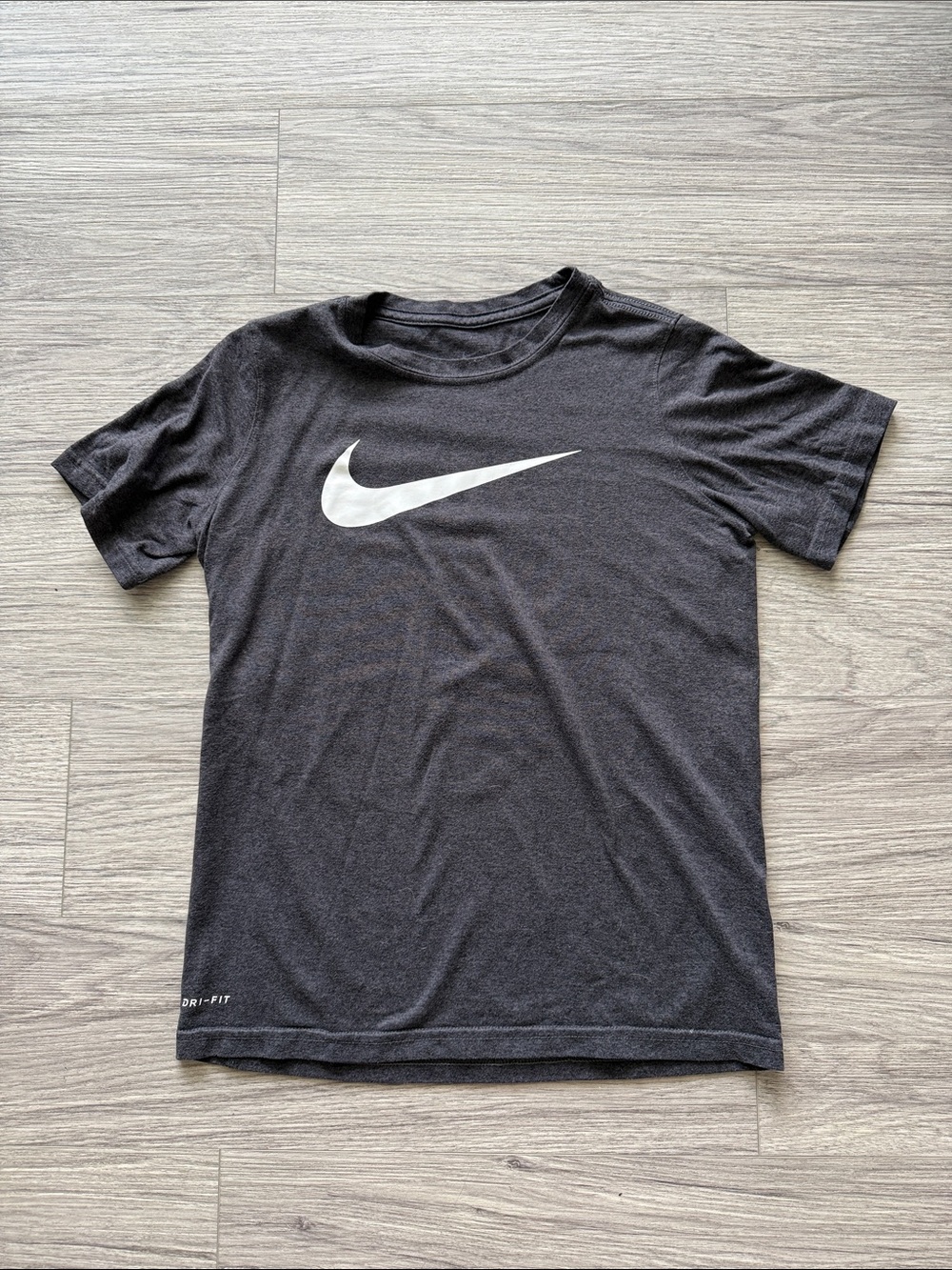 Nike Dark Gray Short Sleeve Tee with White Swoosh Logo Size S